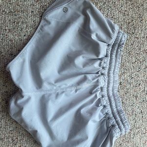 Lululemon hotty hot shorts size 4 (2.5 inseam)
